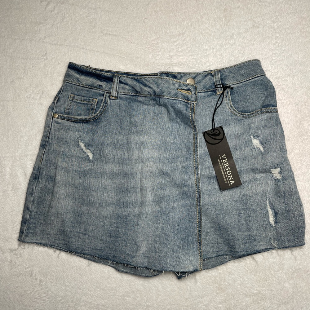 Versona denim Skrit Size 8 NWT